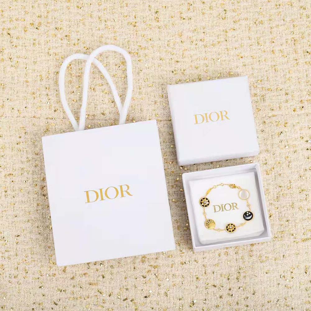 Side view showing adjustable chain of Dior Women Rose Des Vents and Rose Céleste Bracelet