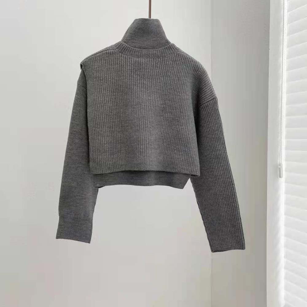 Side angle showing relaxed fit of Fendi Women Gray Wool and Cashmere Sweater