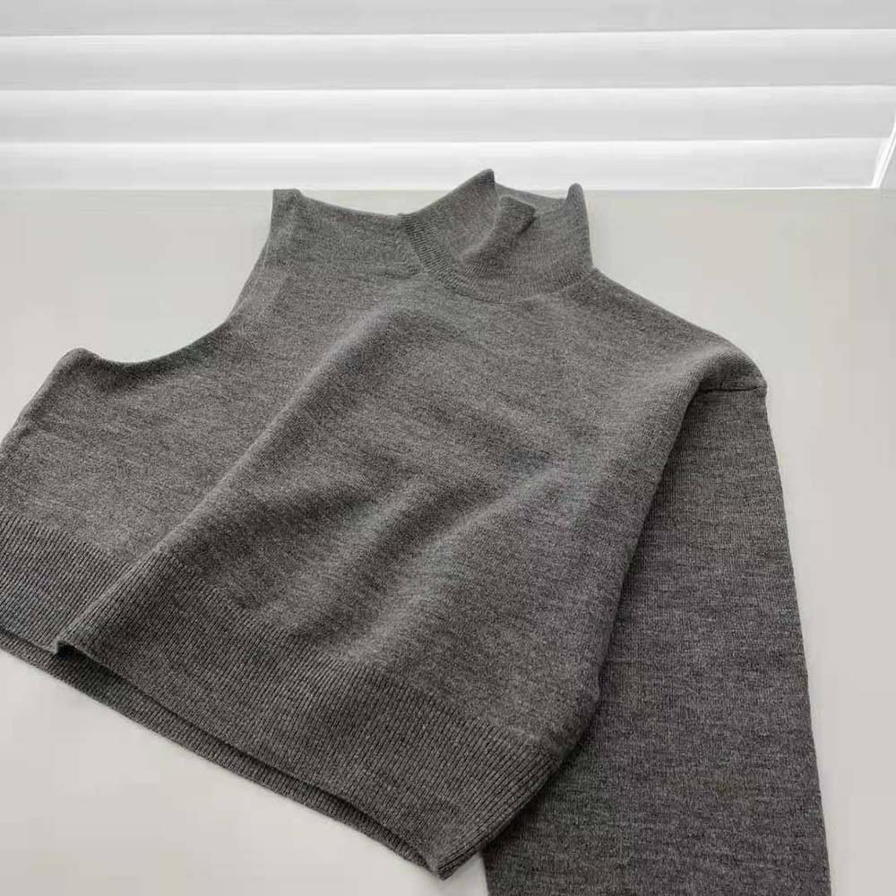 Fendi Women Gray Wool and Cashmere Sweater - image 4