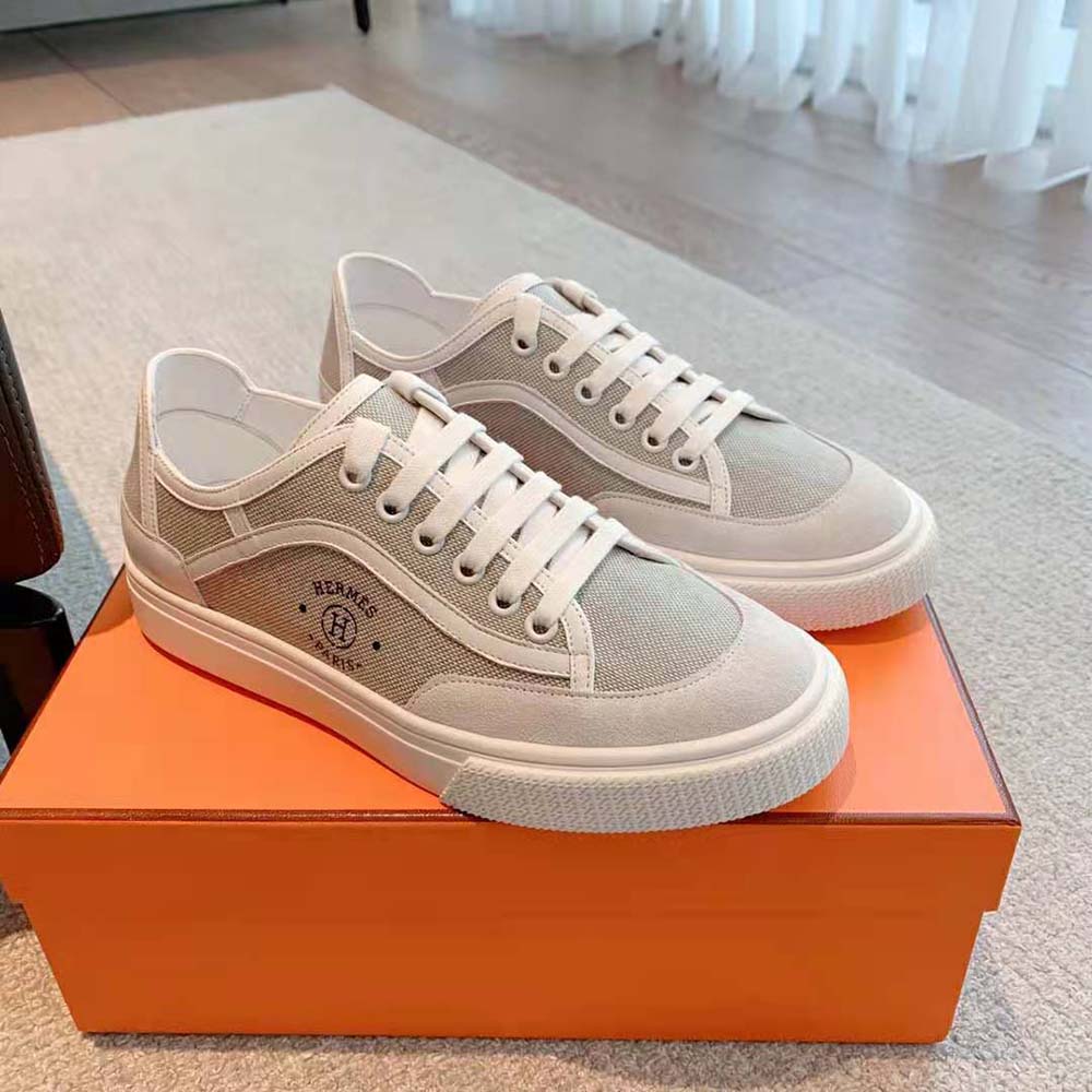 Bottom rubber sole detail of Hermes Unisex Get Sneaker in silver