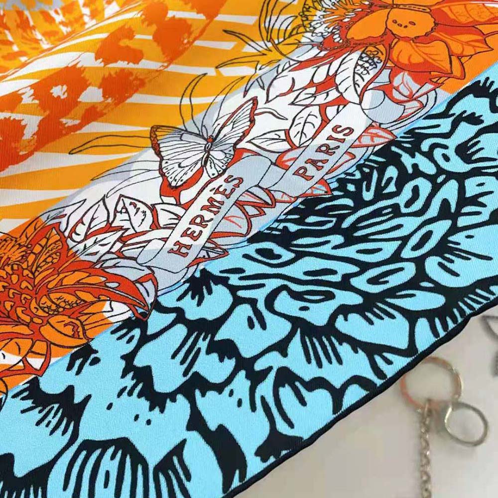 Hermes Women Jungle Love Stamped Scarf 70 in Silk Twill with Hand-Rolled Edges-Red - image 6