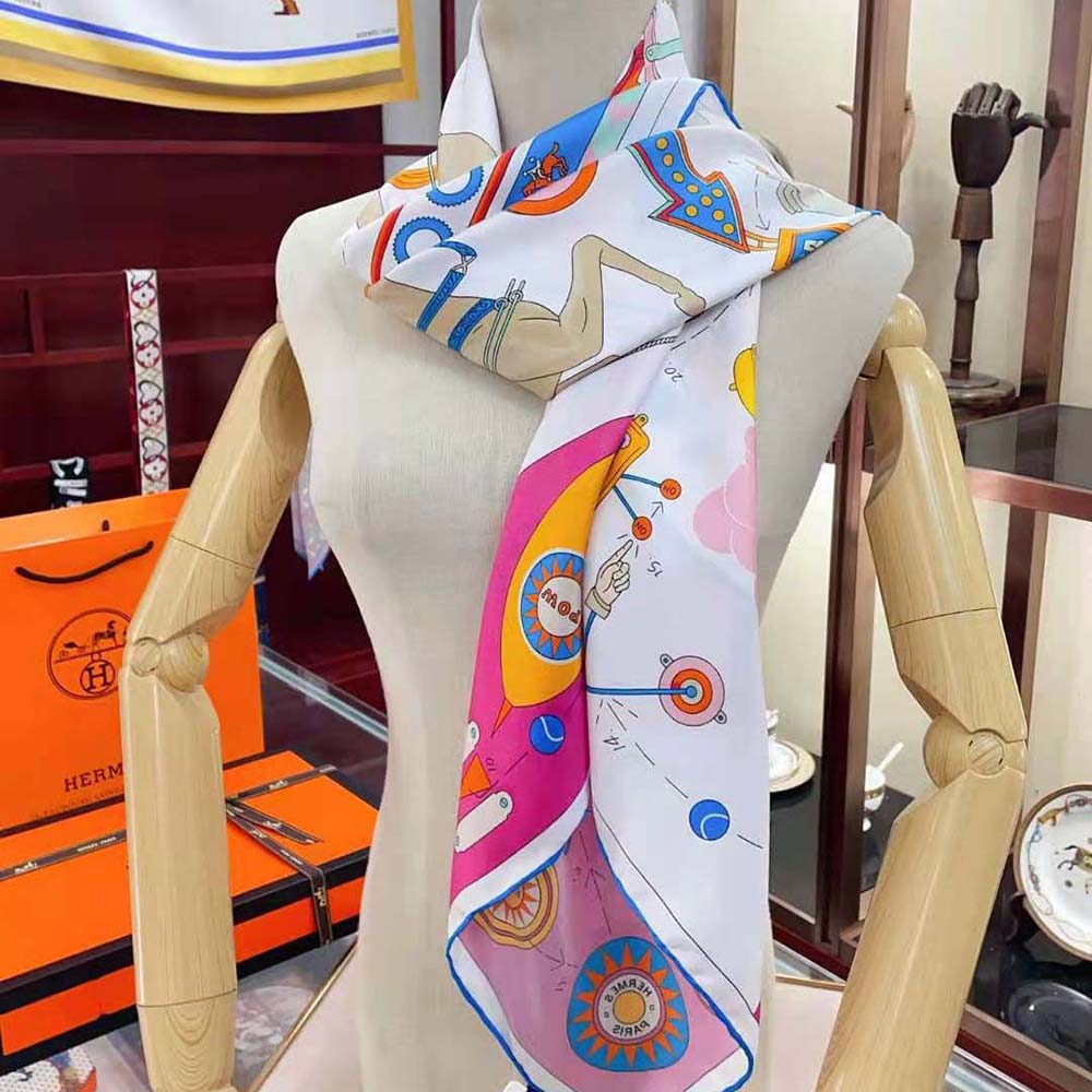 Hermes Women Tea for Two Scarf 90 displayed flat, showing hand-rolled edges