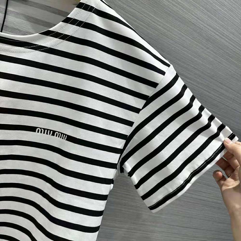 Miu Miu Women Cotton T-shirt with Printed Logo-Black - image 7