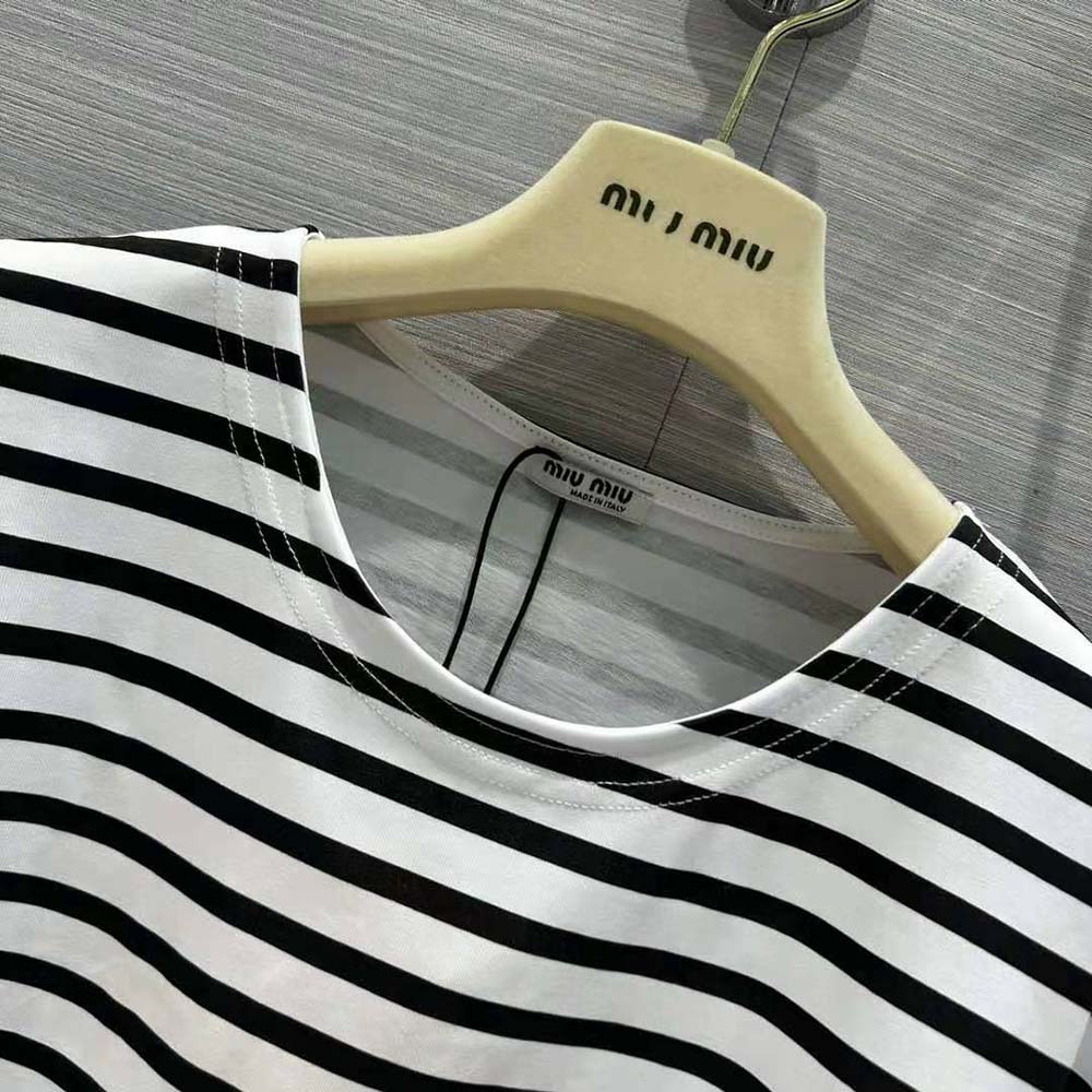 Miu Miu Women Cotton T-shirt with Printed Logo-Black - image 5