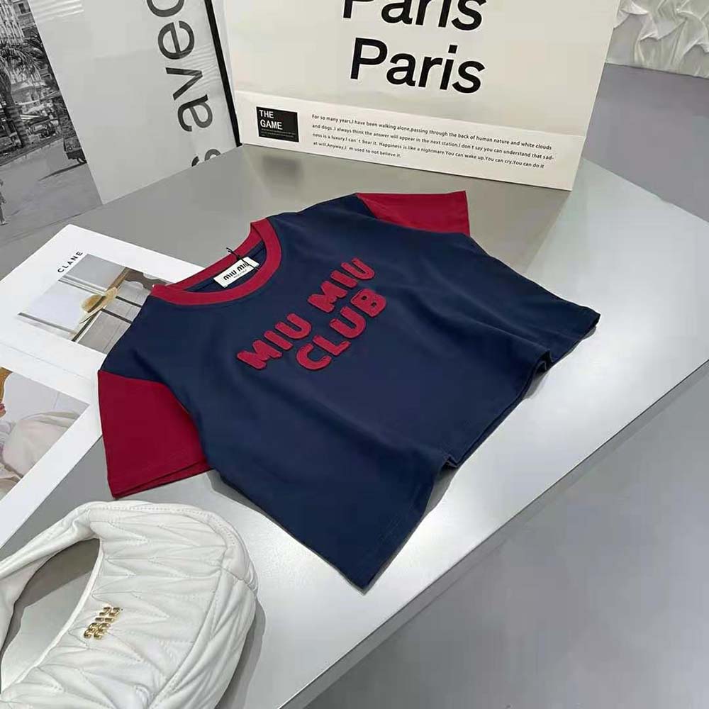 Close-up detail of embroidered logo on Miu Miu Women Jersey T-shirt Navy