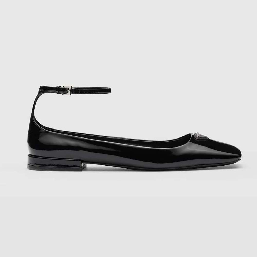 Front view of Prada Women Patent Leather Ballerinas-Black sleek design