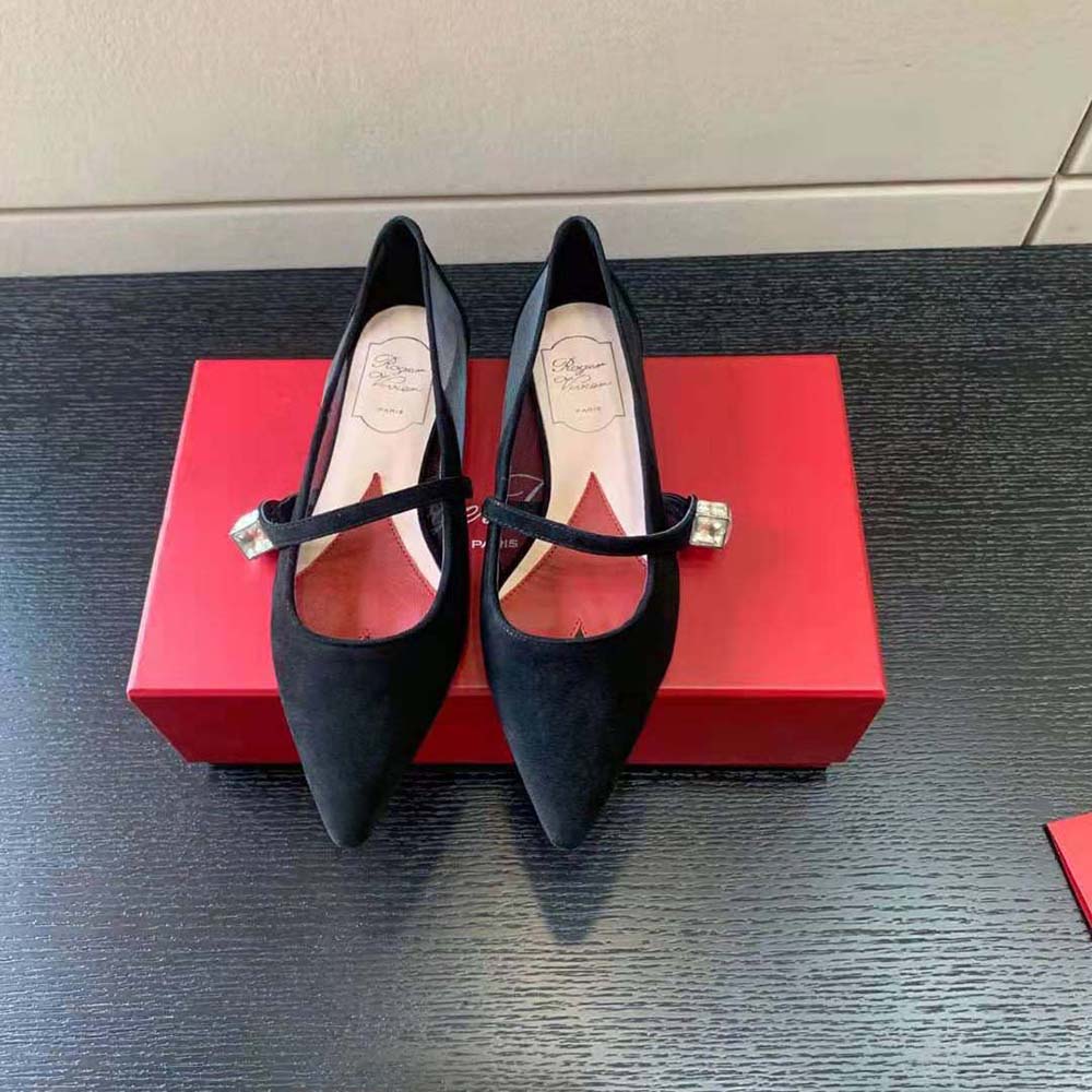 Close-up of signature buckle on Roger Vivier Women Babies Ballerinas