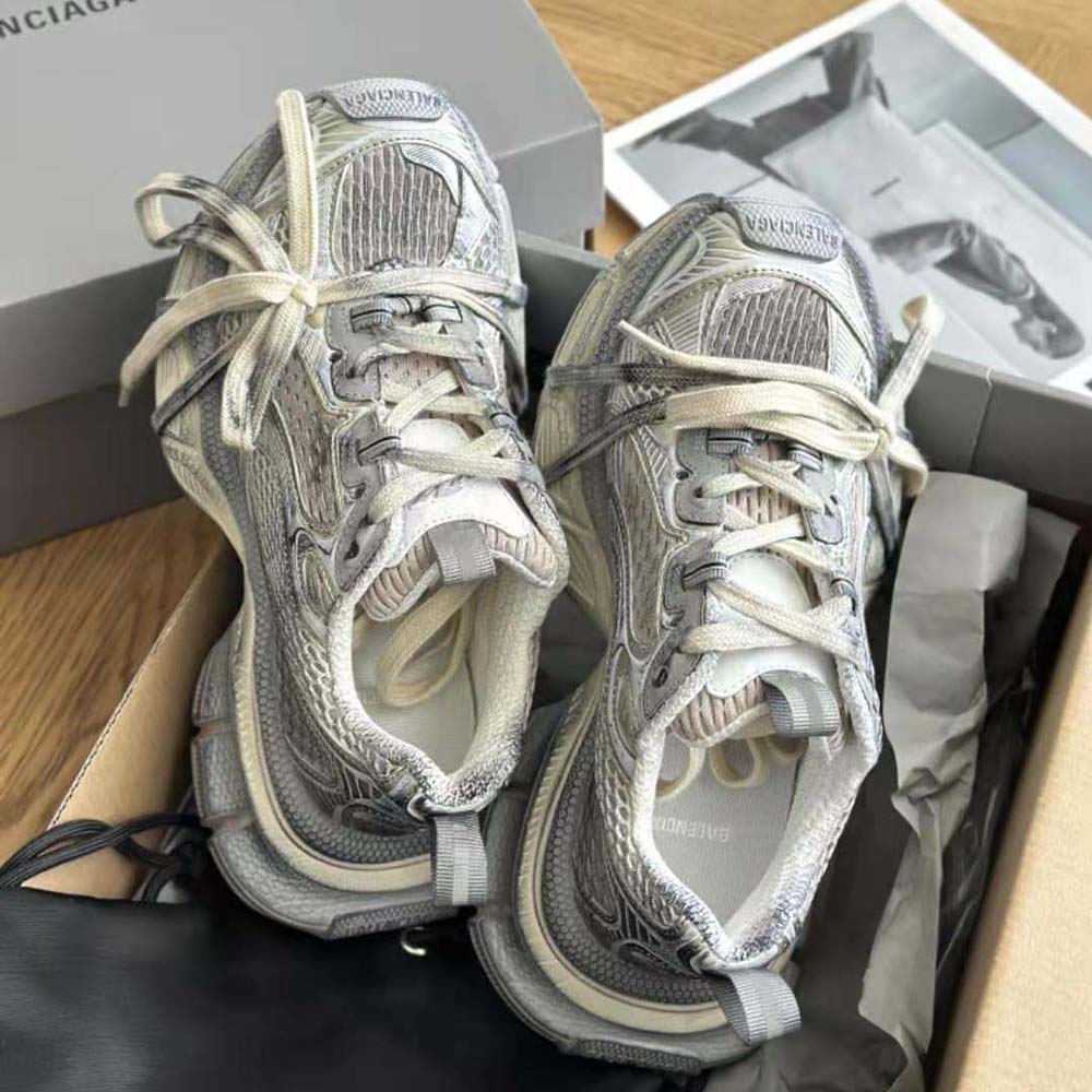Balenciaga Unisex 3XL Sneaker in off White Mesh and Polyurethane - image 5