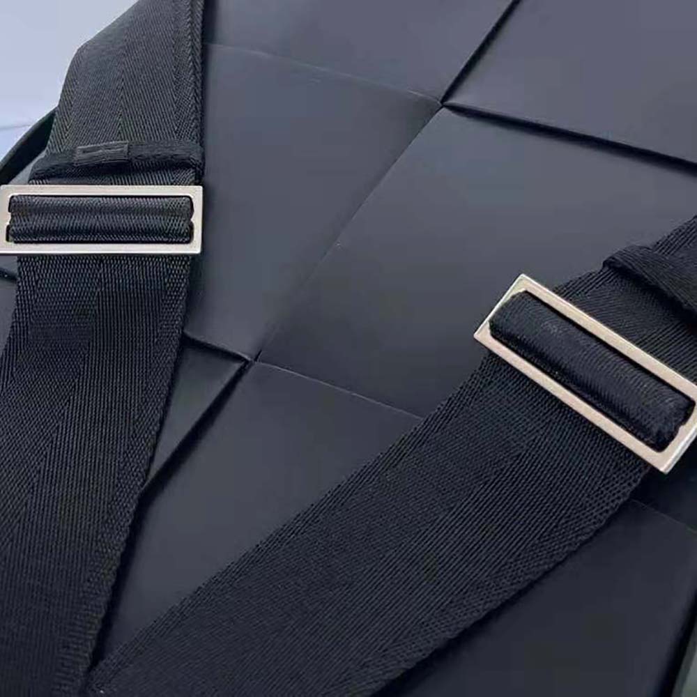 Bottega Veneta Men Arco Backpack in Calfskin Leather-Black - image 7
