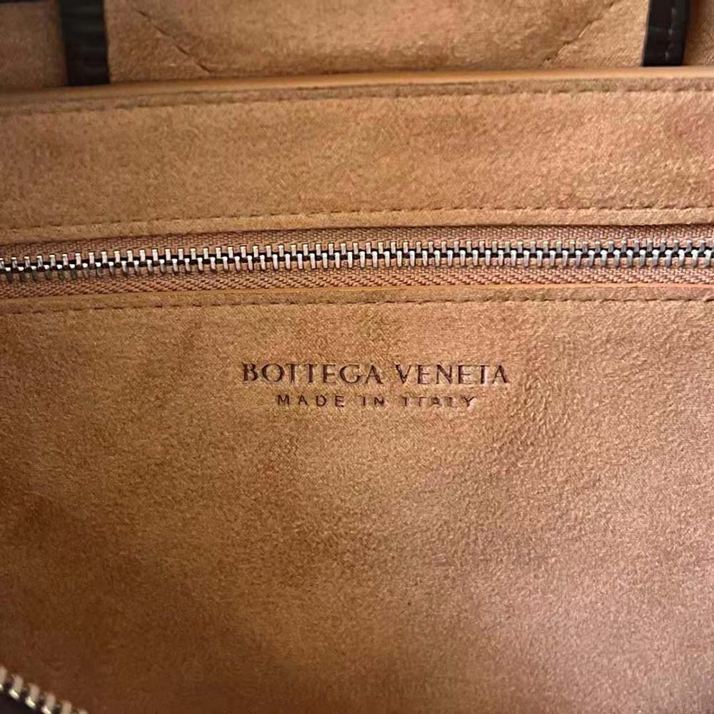 Bottega Veneta Women Intreccio Slouchy Leather Cross-Body Arco Camera Bag-Black - image 9