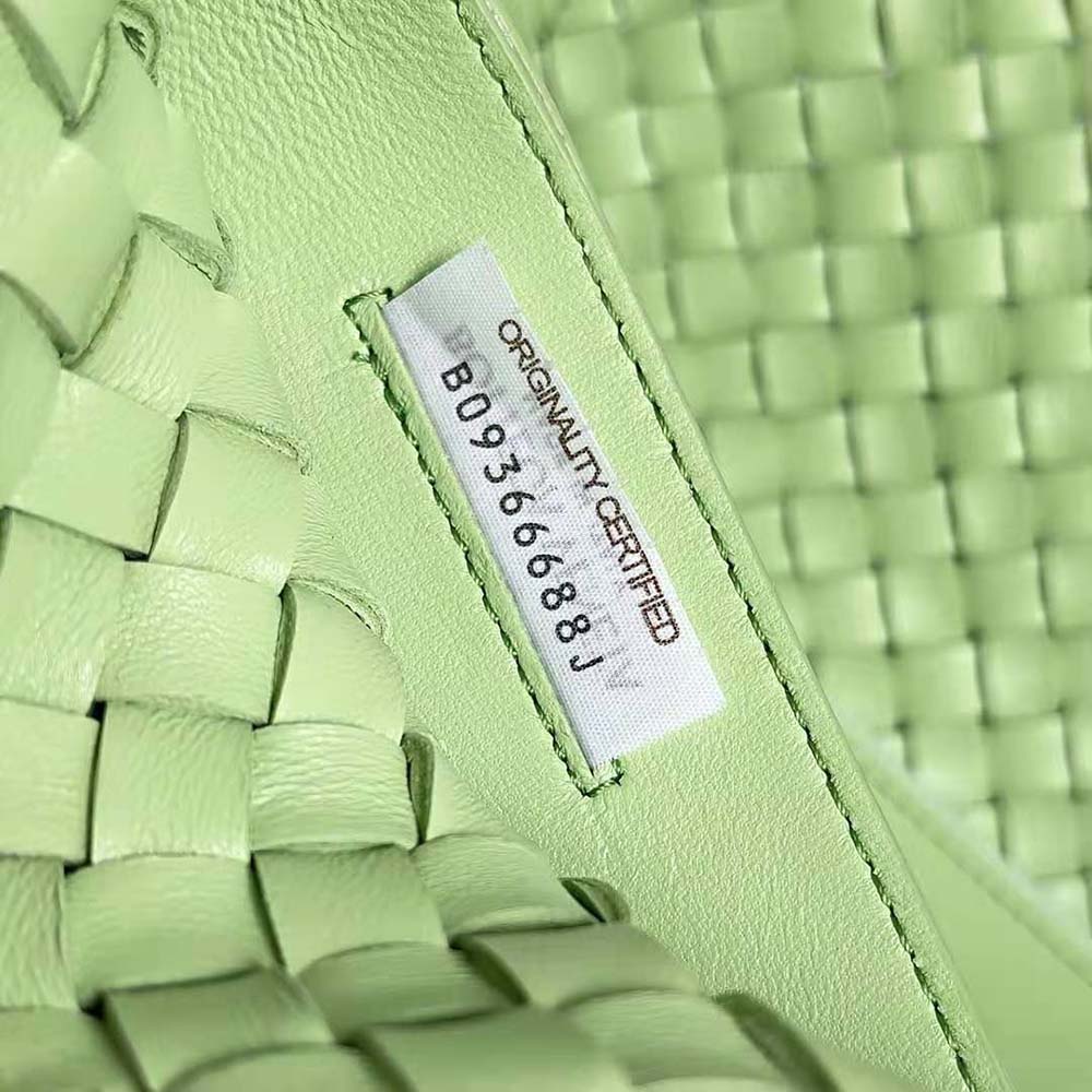 Bottega Veneta Women Medium Cabat Leather Tote Bag with Detachable Strap-Aqua - image 9