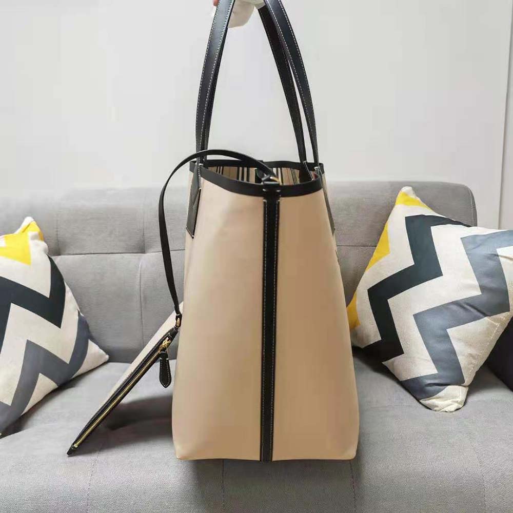 Burberry Women Label Print Cotton and Leather Large London Tote Bag - image 4