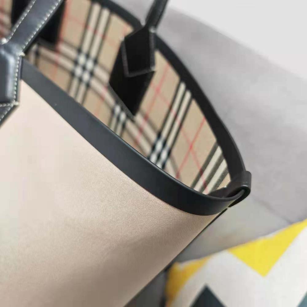 Burberry Women Label Print Cotton and Leather Large London Tote Bag - image 8