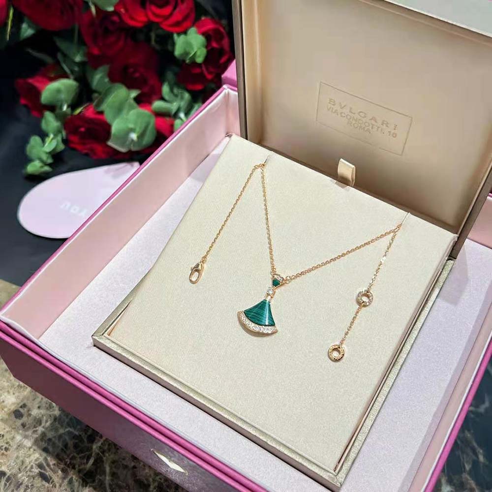 Bvlgari Women DIVAS’ DREAM Necklace in 18 KT Rose Gold with Pendant Set-Green - image 4