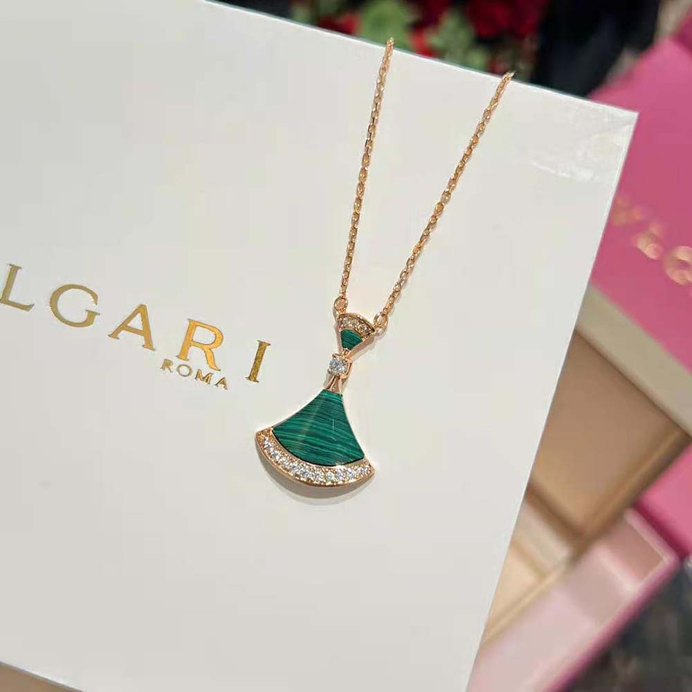 Bvlgari Women DIVAS’ DREAM Necklace in 18 KT Rose Gold with Pendant Set-Green - image 8