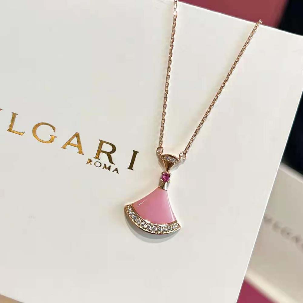 Bvlgari Women DIVAS’ DREAM Necklace in 18 KT Rose Gold with Pendant Set-Pink - image 9