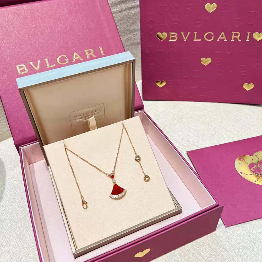 Bvlgari Women DIVAS’ DREAM Necklace in 18 KT Rose Gold with Pendant Set-Red - image 4