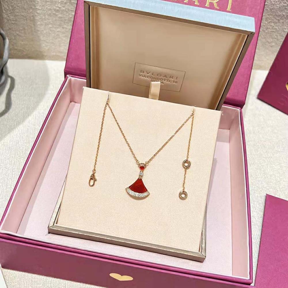 Bvlgari Women DIVAS’ DREAM Necklace in 18 KT Rose Gold with Pendant Set-Red - image 5