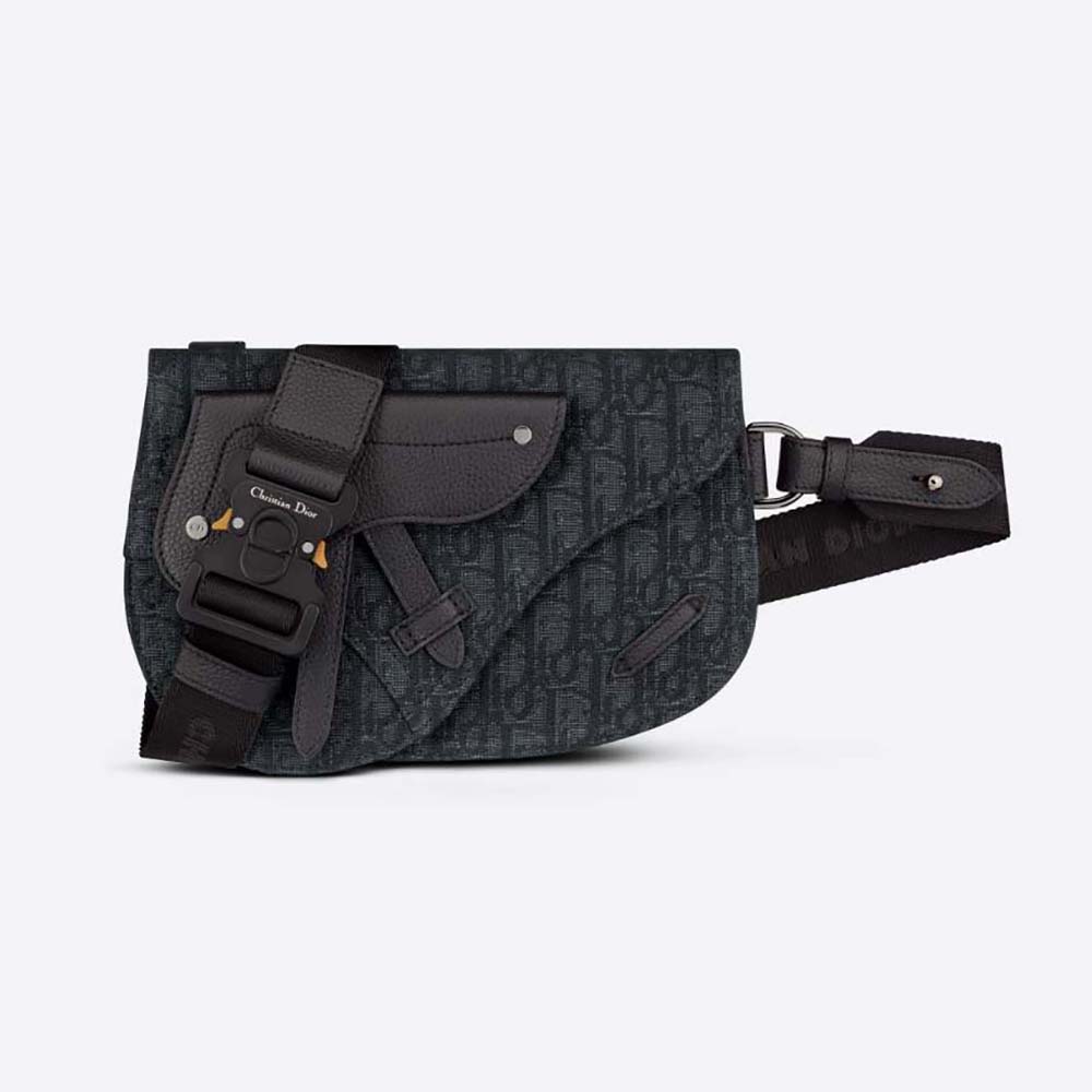 Front view of Dior Men Saddle Pouch Black Dior Oblique Jacquard