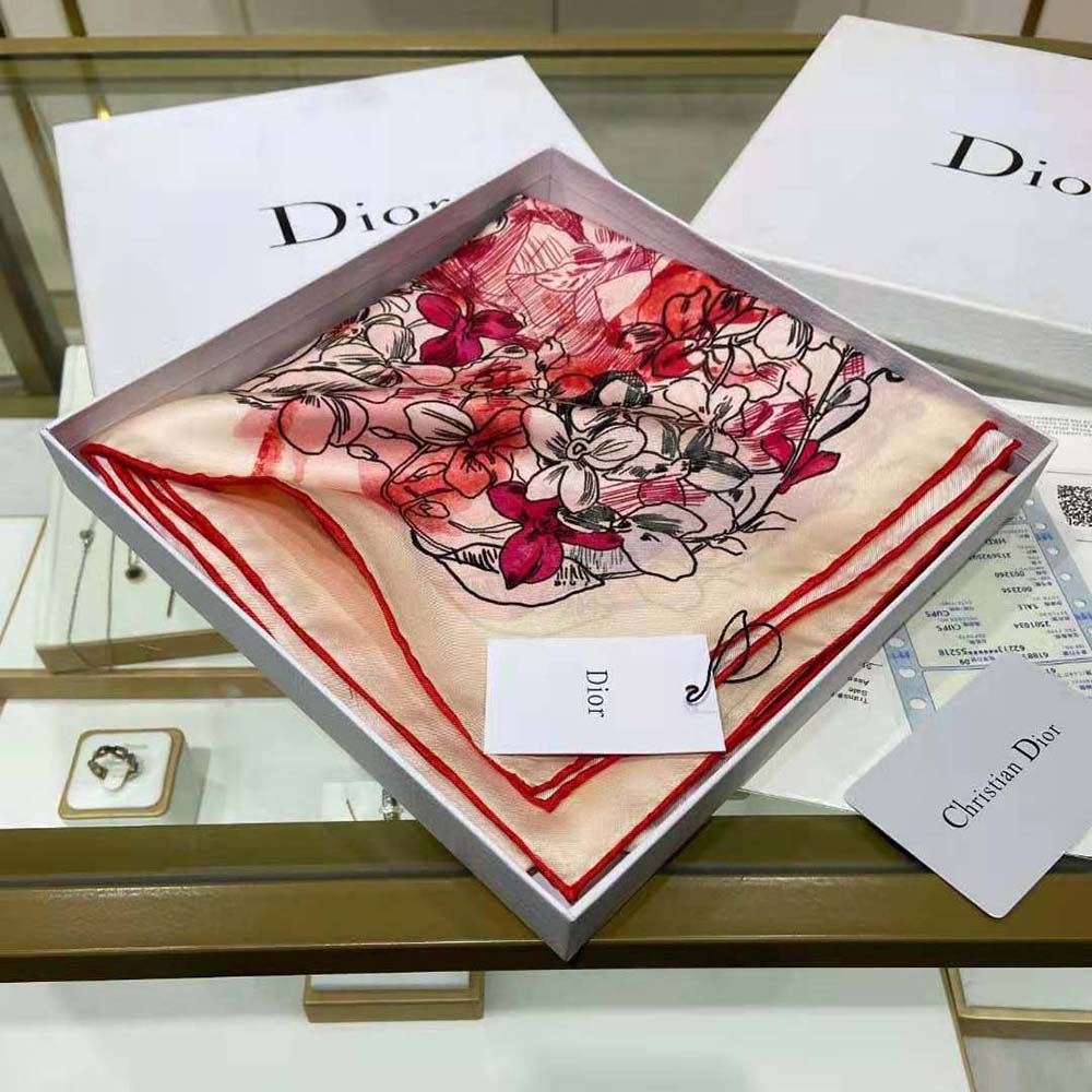 Styling Dior Women Jardin Magique 70 Square Scarf as neck accessory