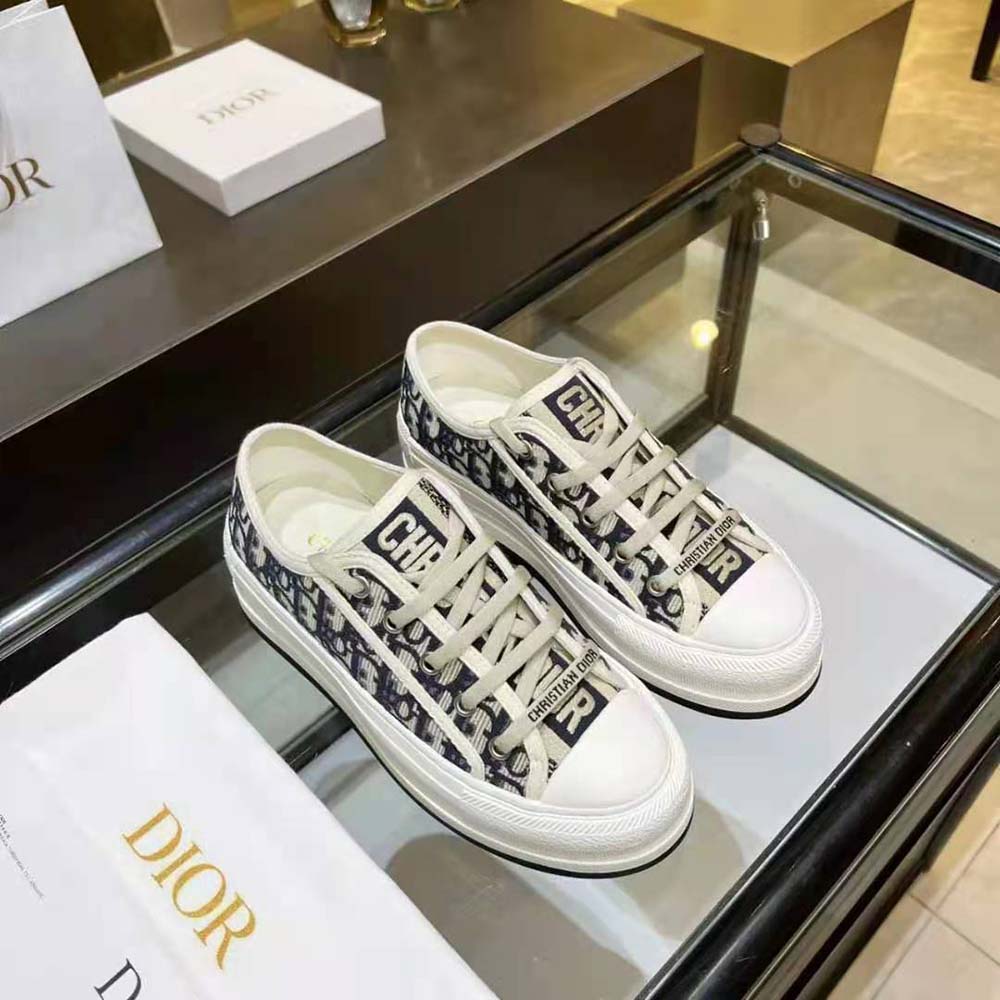 Overhead view showing laces and platform sole of Dior Women Walk’N’Dior sneaker