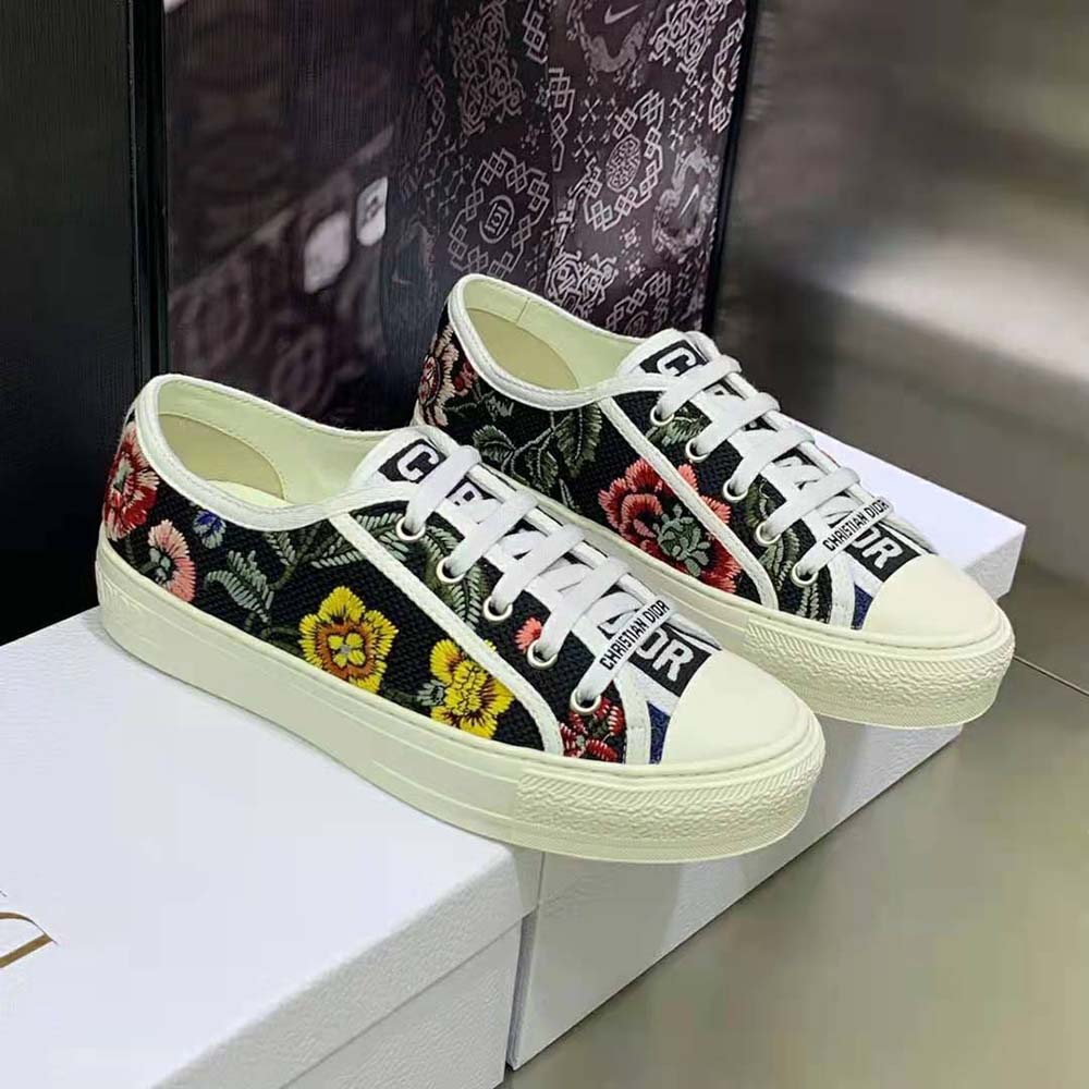 Overhead view showing lace-up closure on Dior Women Walk’N’Dior Sneaker