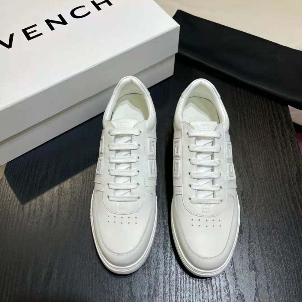 Close-up on smooth white leather and laces of Givenchy Men G4 Sneakers
