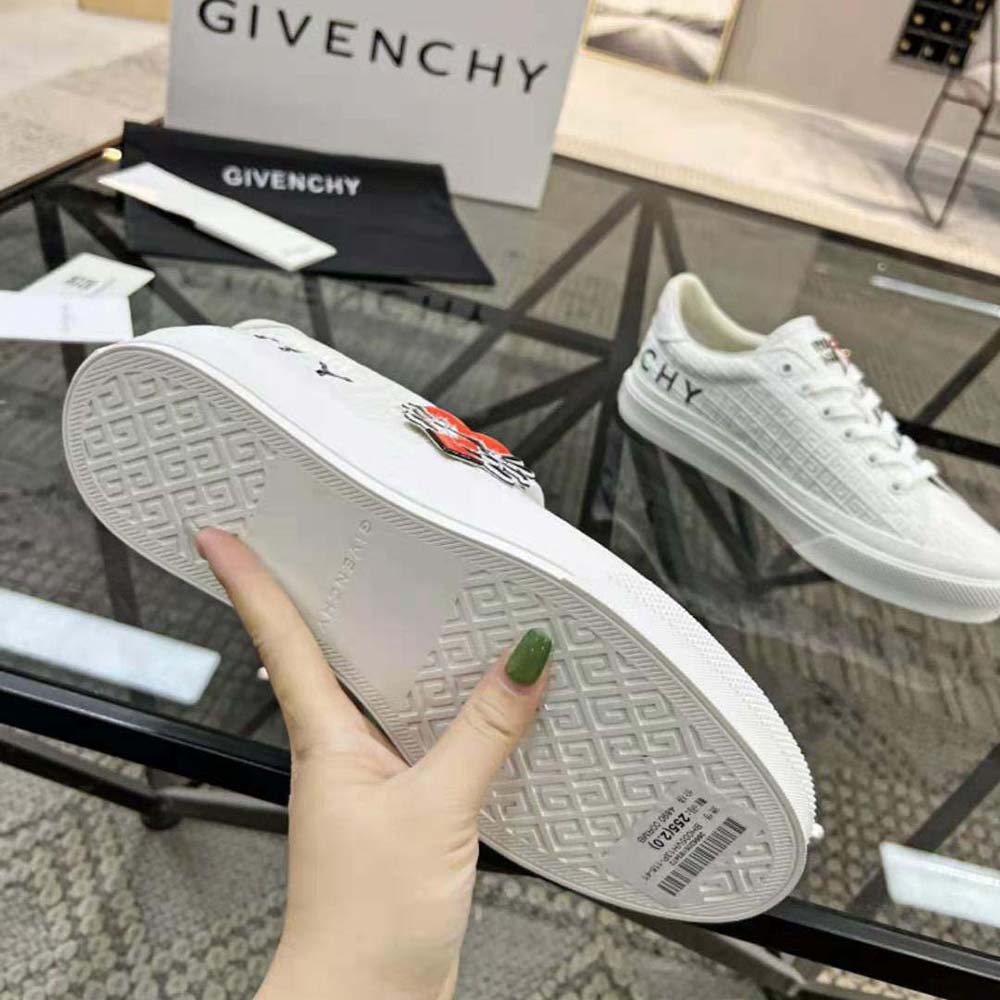 Givenchy Unisex City Sport Oswald Sneakers in Leather-White - image 10