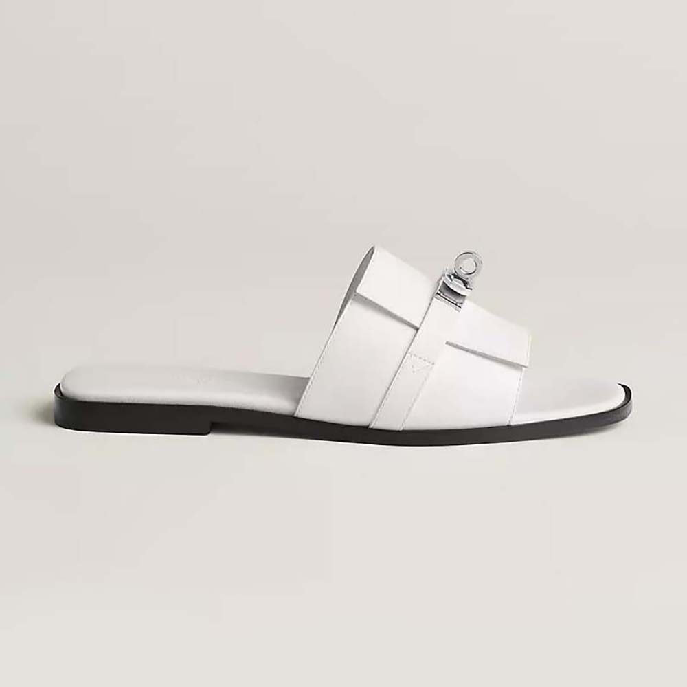 Side view of Hermes Women Giulia Sandal in White calfskin with Kelly buckle