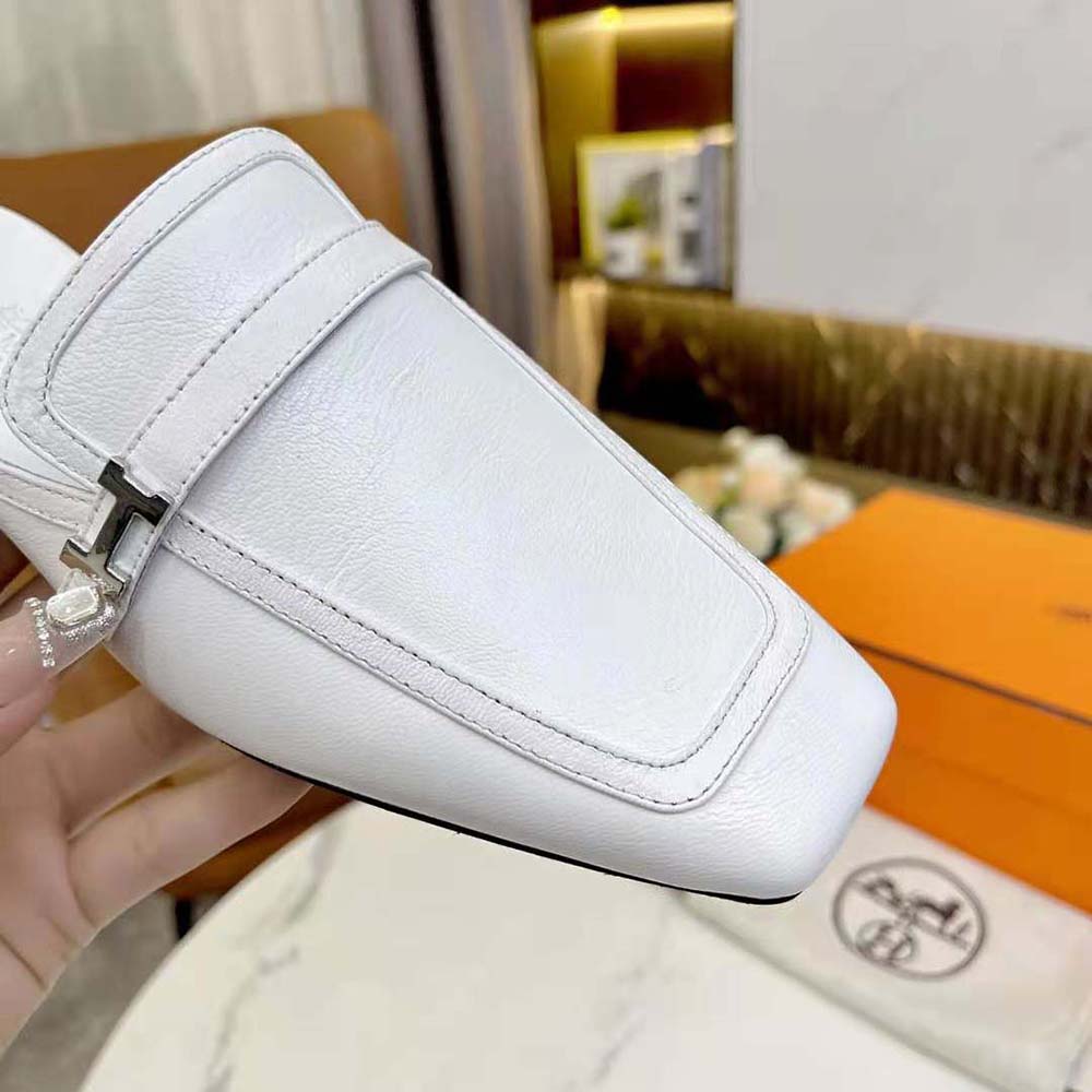 Hermes Women Groupie Mule in Goatskin with Miniature Palladium-Plated Paris Buckle-White - image 8