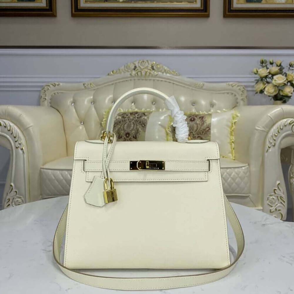 Close-up of structured Epsom leather texture on Hermes Women Kelly Bag 28 White
