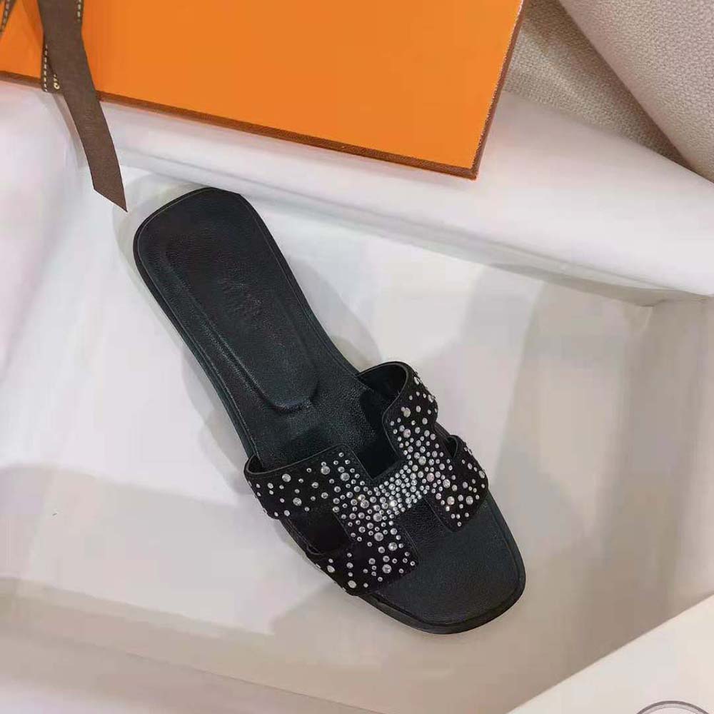 Hermes Women Oasis Sandal in Suede Goatskin-Black - image 8