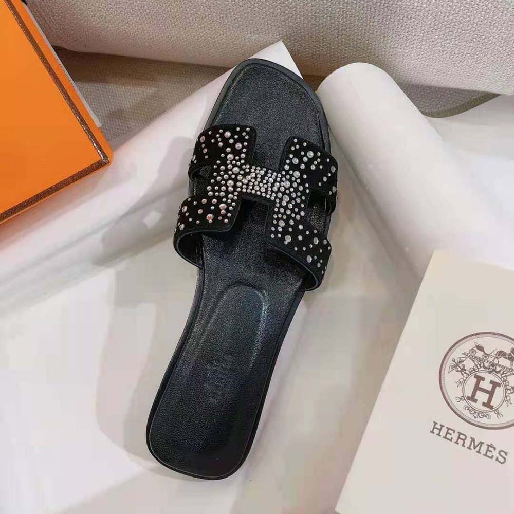 Hermes Women Oasis Sandal in Suede Goatskin-Black - image 9