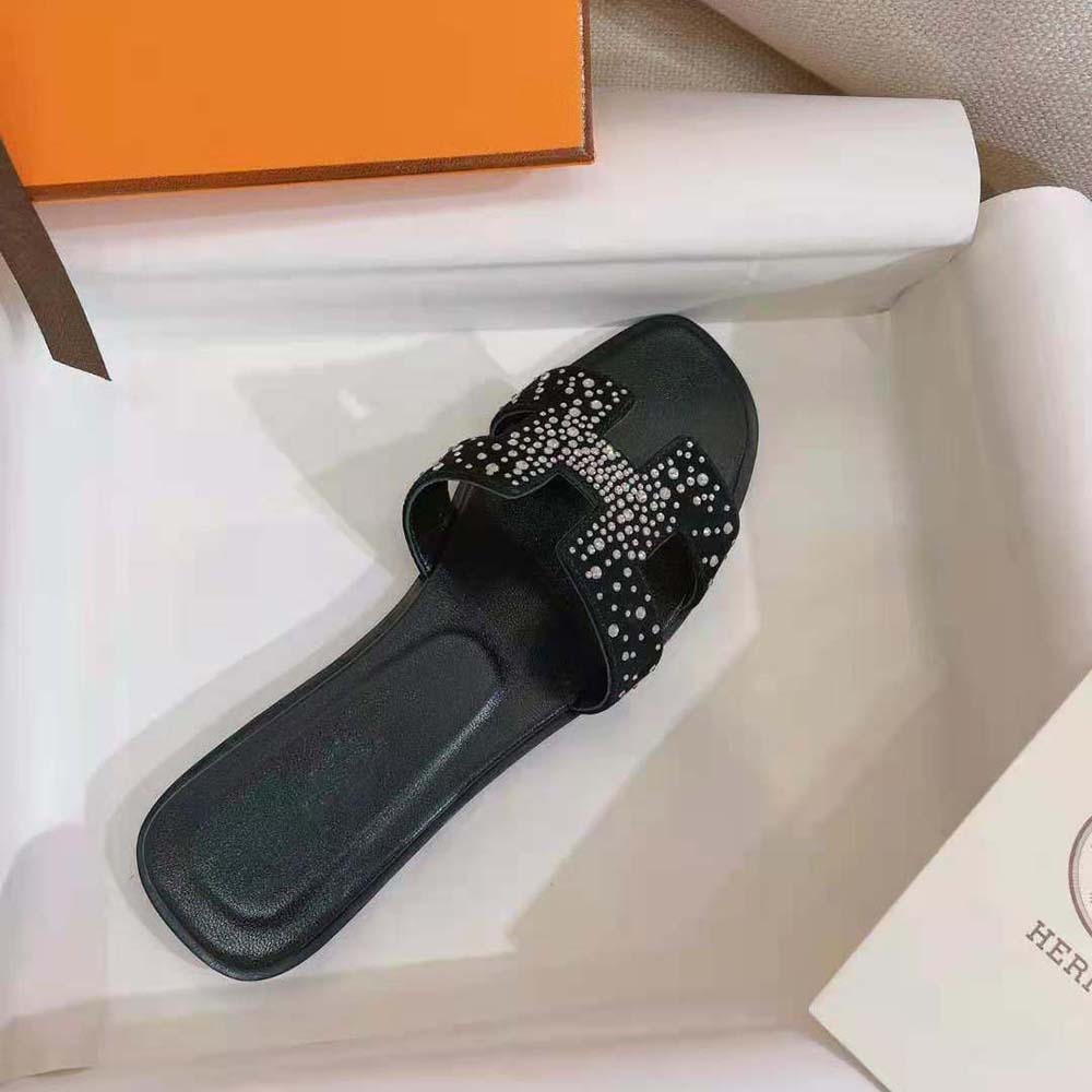 Hermes Women Oasis Sandal in Suede Goatskin-Black - image 10