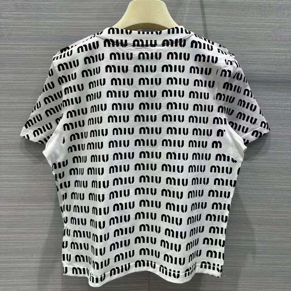 Side detail showing soft cotton fabric on Miu Miu Women Print Cotton T-shirt