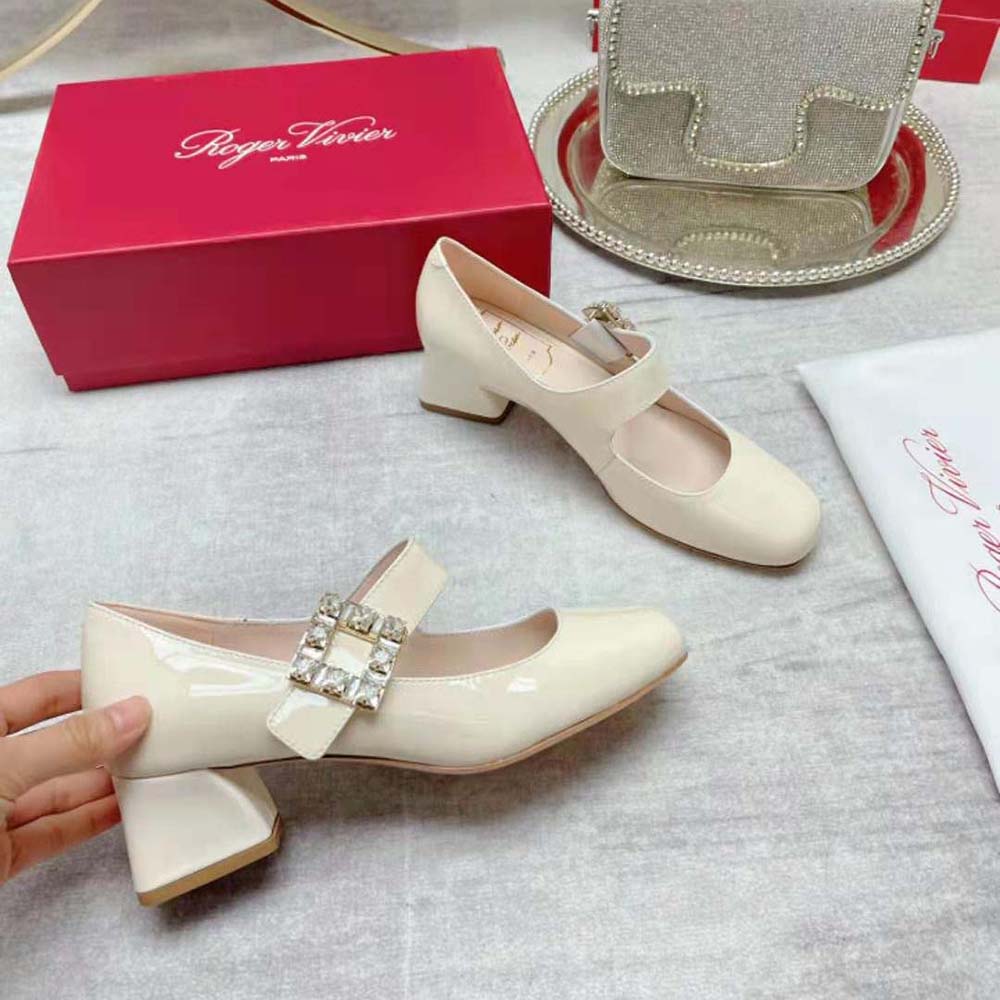 Roger Vivier Women Très Vivier Rhinestone Buckle Babies Pumps-White - image 4