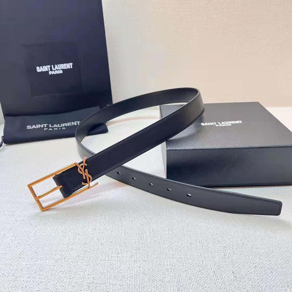 Side angle showing smooth leather texture of Saint Laurent YSL Cassandre belt
