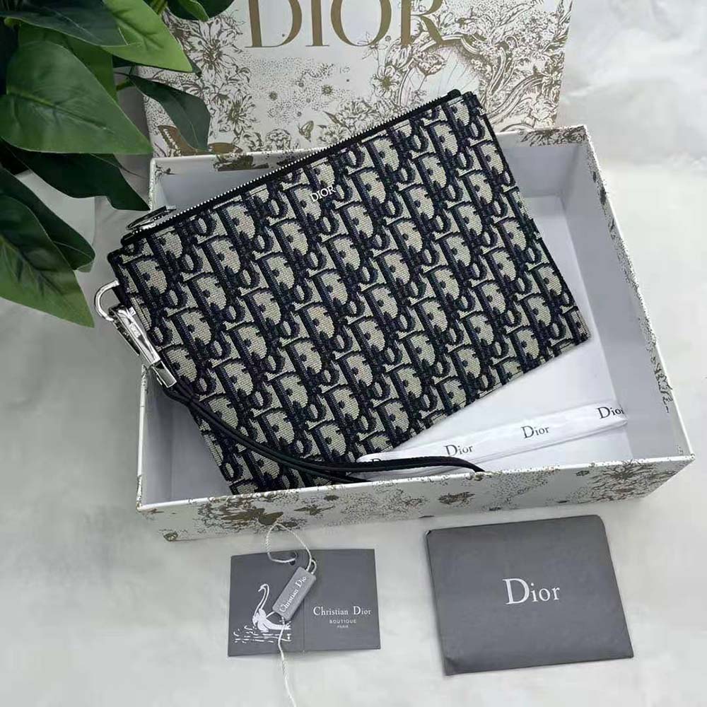 Close-up of zipper and silver hardware on Dior Men A5 Pouch