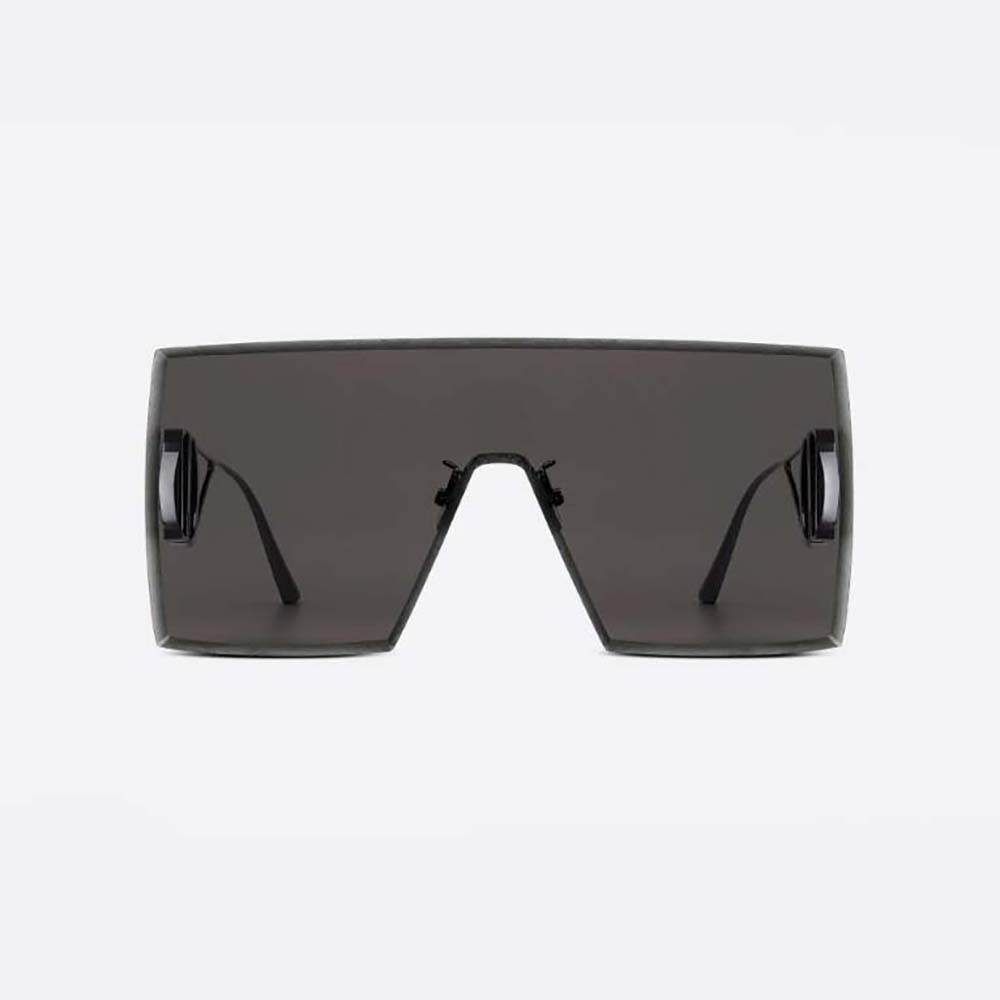 Side detail showing Dior logo on temples of 30Montaigne M1U sunglasses