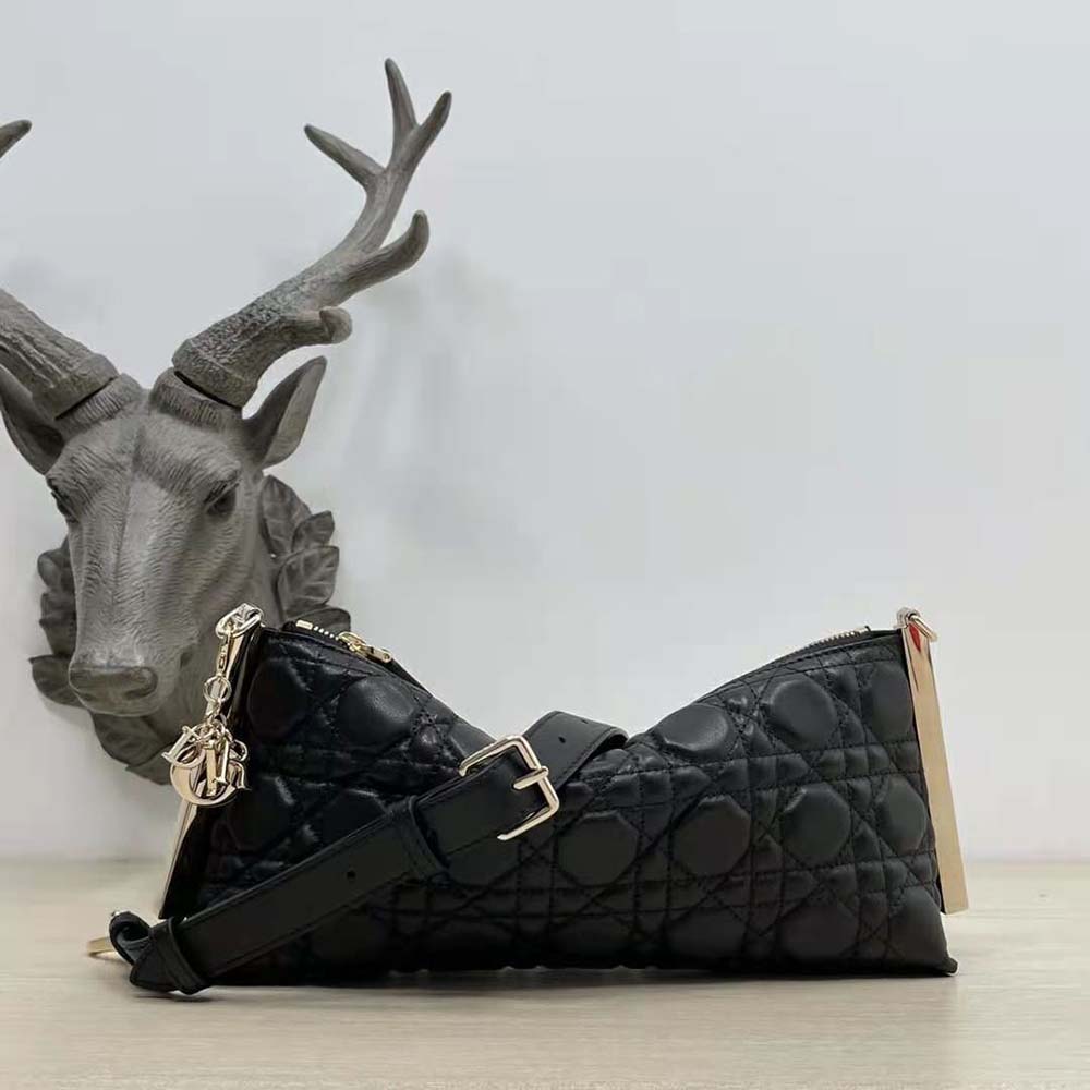 Close-up detail of silver hardware on Dior Women Club Bag Black Cannage Lambskin