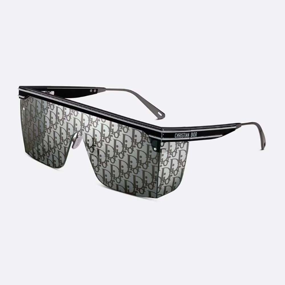 Front view of Dior Women DiorClub M1U Black Dior Oblique Mask Sunglasses