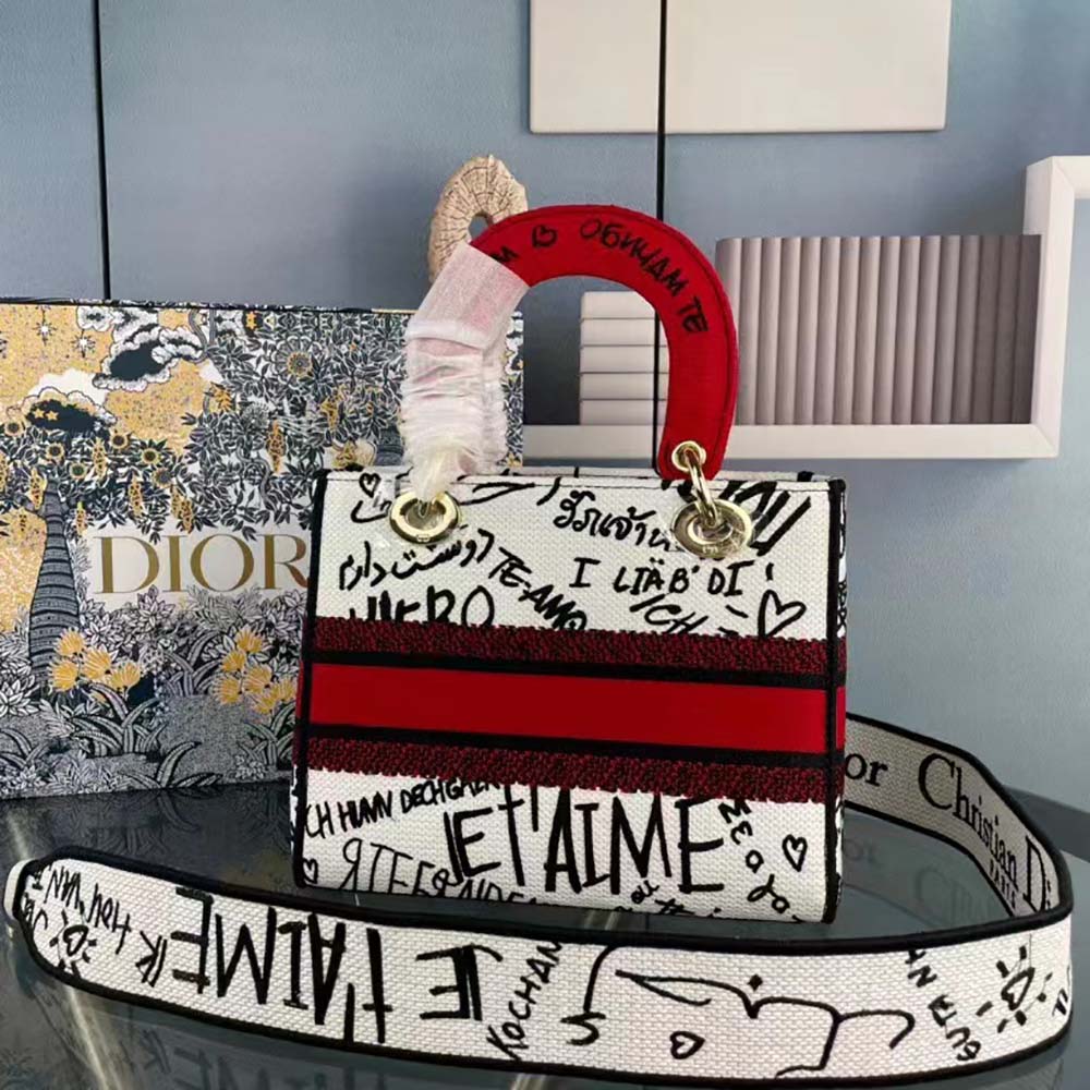 Side angle showing silver hardware on Dior Women Medium Lady D-Lite Dioramour Bag