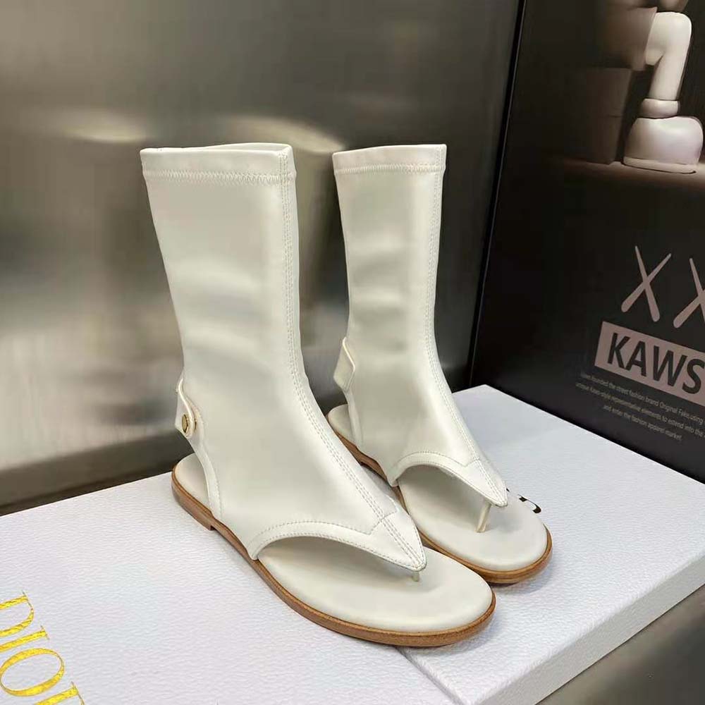 Top angle of Dior Women Spirit Thong Sandal White Lambskin highlighting leather texture