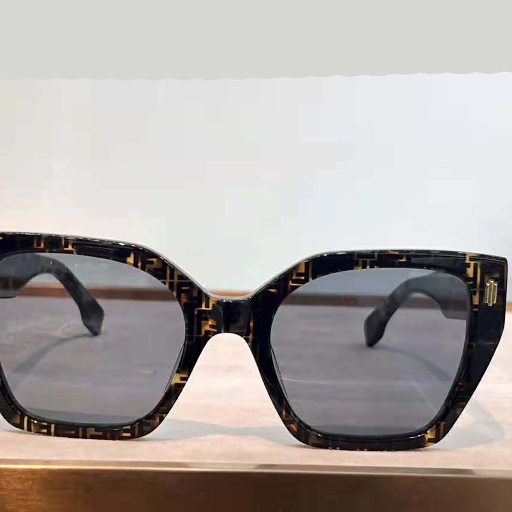 Fendi Unisex Fendi Bold Low Bridge Fit Havana Acetate Sunglasses - image 4