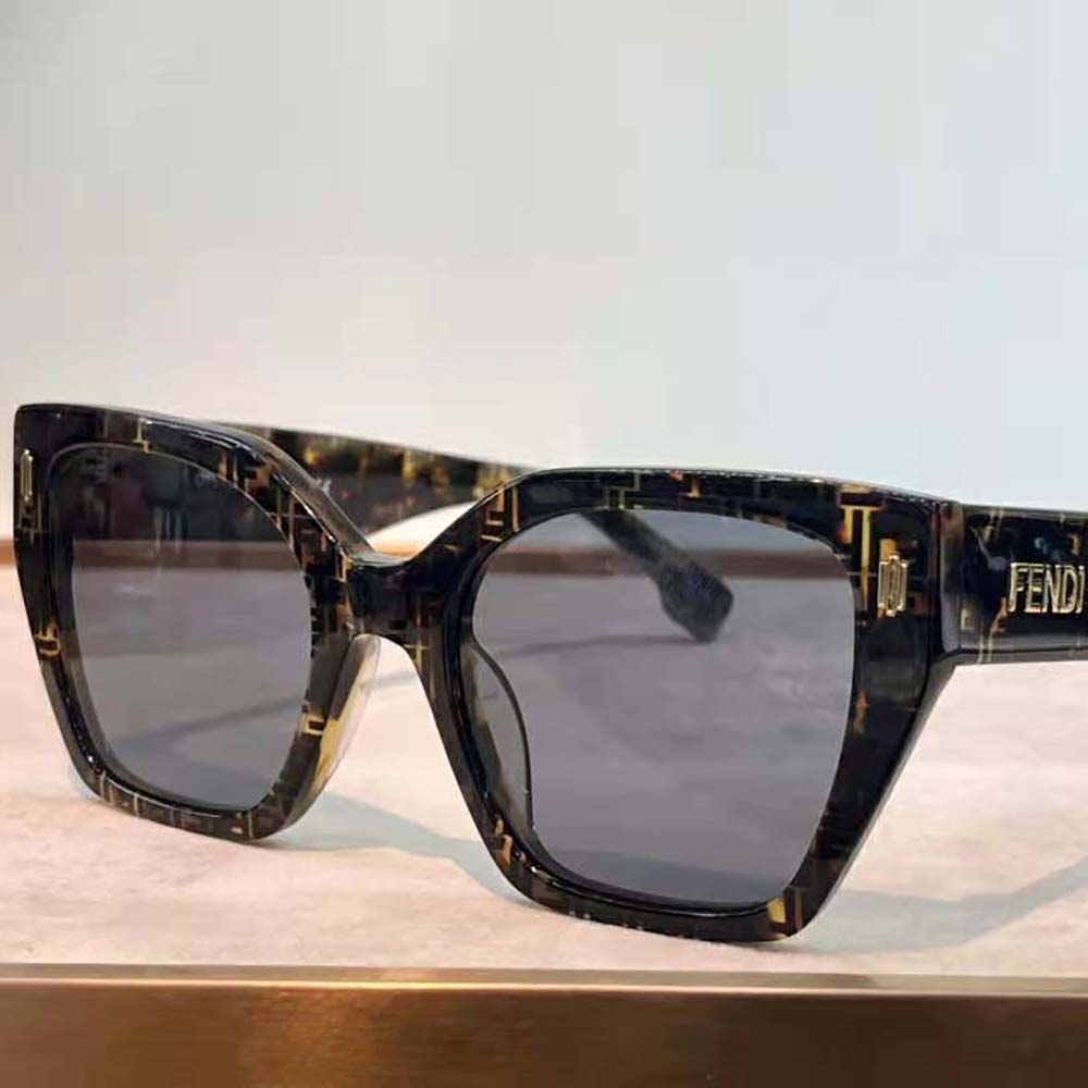 Fendi Unisex Fendi Bold Low Bridge Fit Havana Acetate Sunglasses - image 5