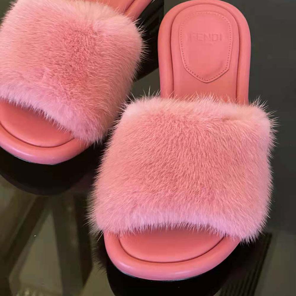 Fendi Women Baguette Pink Mink Slides - image 9