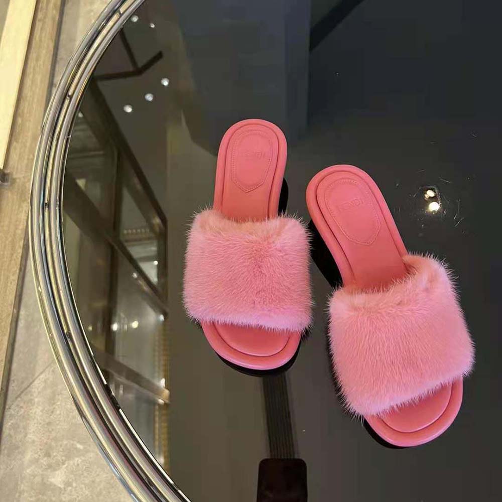 Fendi Women Baguette Pink Mink Slides - image 4