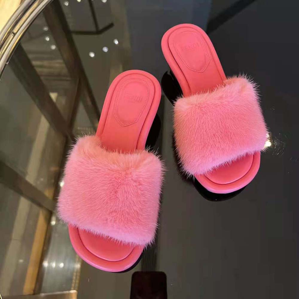 Top angle of Fendi Women Baguette Pink Mink Slides highlighting the baguette silhouette