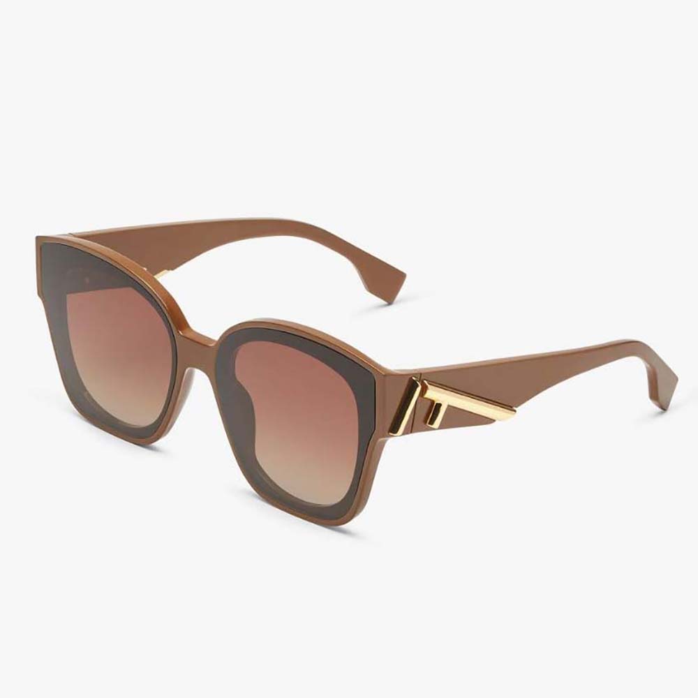 Front view of Fendi Women Square Fendi First Caramel Acetate Sunglasses brown frames