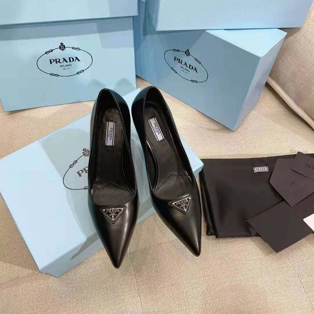 Close-up of brushed leather texture on Prada Women Brushed Leather Pumps-Black